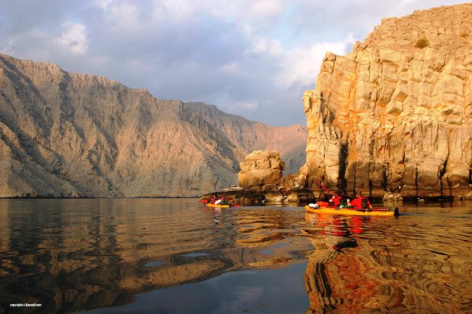 Musandam Khasab Day Trip and Dhow Cruise from Dubai - Crossing into Oman and reaching Khasab Port