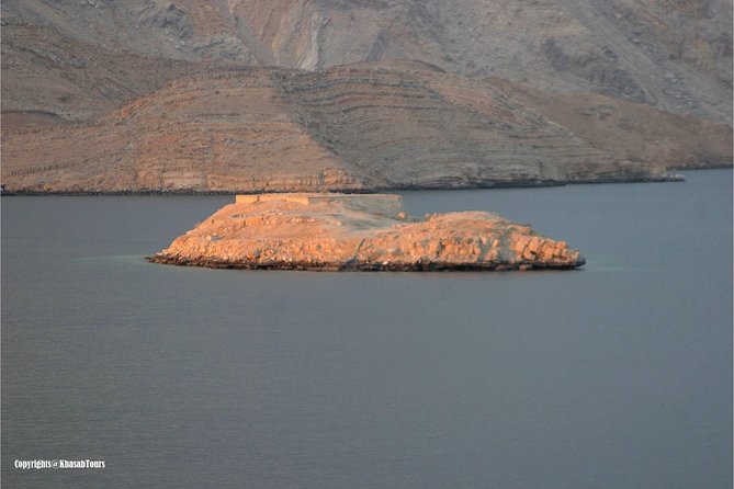 Musandam Khasab Full day dhow cruise with Lunch - Lunch, fruit, and drinks on the dhow