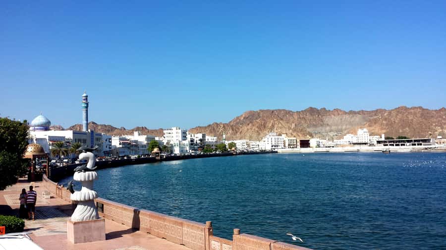 Muscat: Big Bus Hop-On Hop-Off Sightseeing Tour - Boats, marinas, and the coast