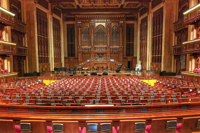 Muscat: City Highlights Experience with Transfer - The Royal Opera House and modern Omani culture