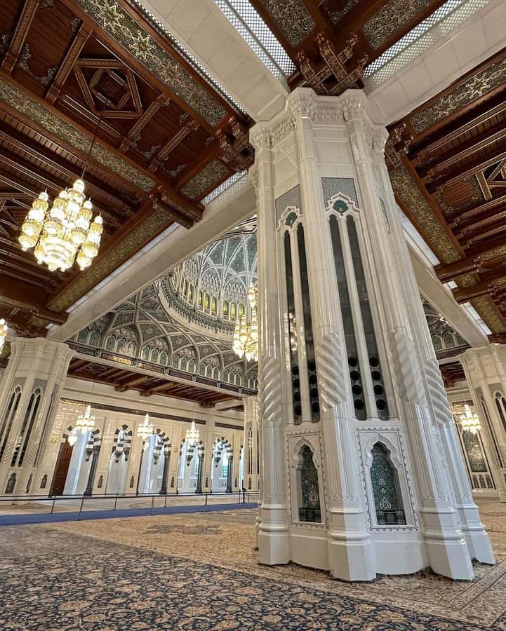 Muscat City Tour and life with Omani Guy ( luxury car). - Is $100 a fair price?