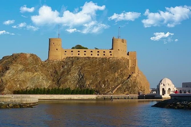 Muscat City Tour frensh or Italien Guide - Bait Al Zubair Museum and Omani culture