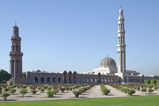 Muscat City Tour Full Day - Private Guided Tour from Muscat - Shopping and sea air at Mutrah