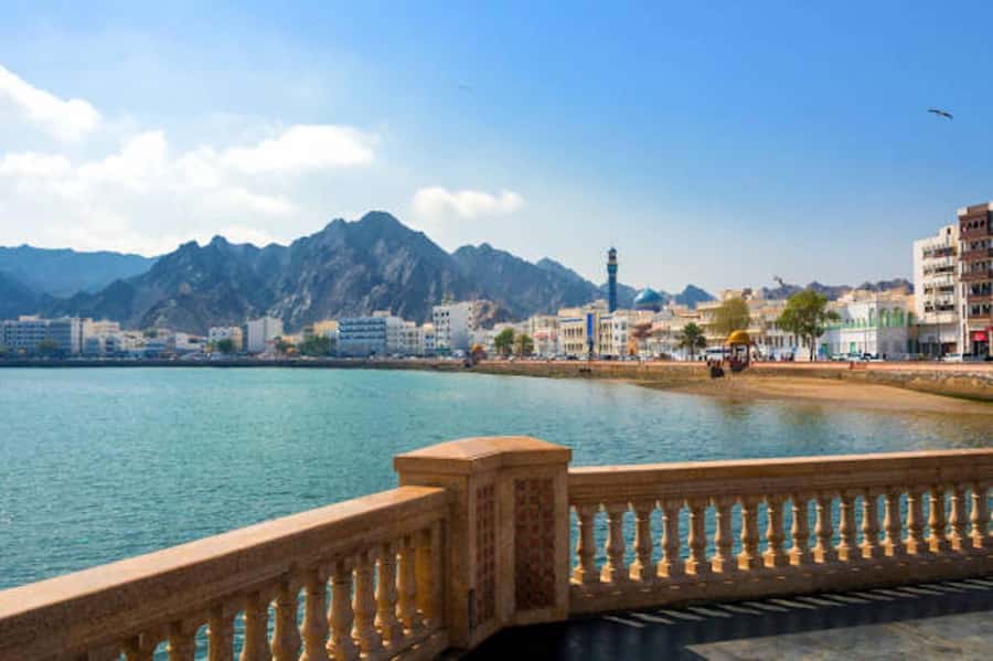 muscat city tour with pick up SMALL GROUP 7 PEOPLE MAX - Bait Al Zubair Museum for context beyond monuments