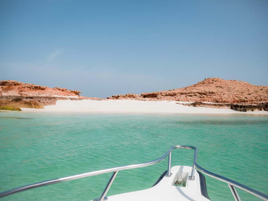Muscat: Daymaniat Islands Snorkeling Tour with Refreshments - Key points at a glance