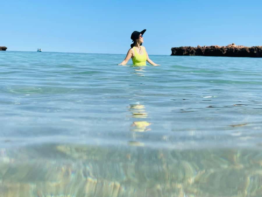 Muscat: Daymaniat Islands Snorkeling Trip with Brunch - Small details that improve the day