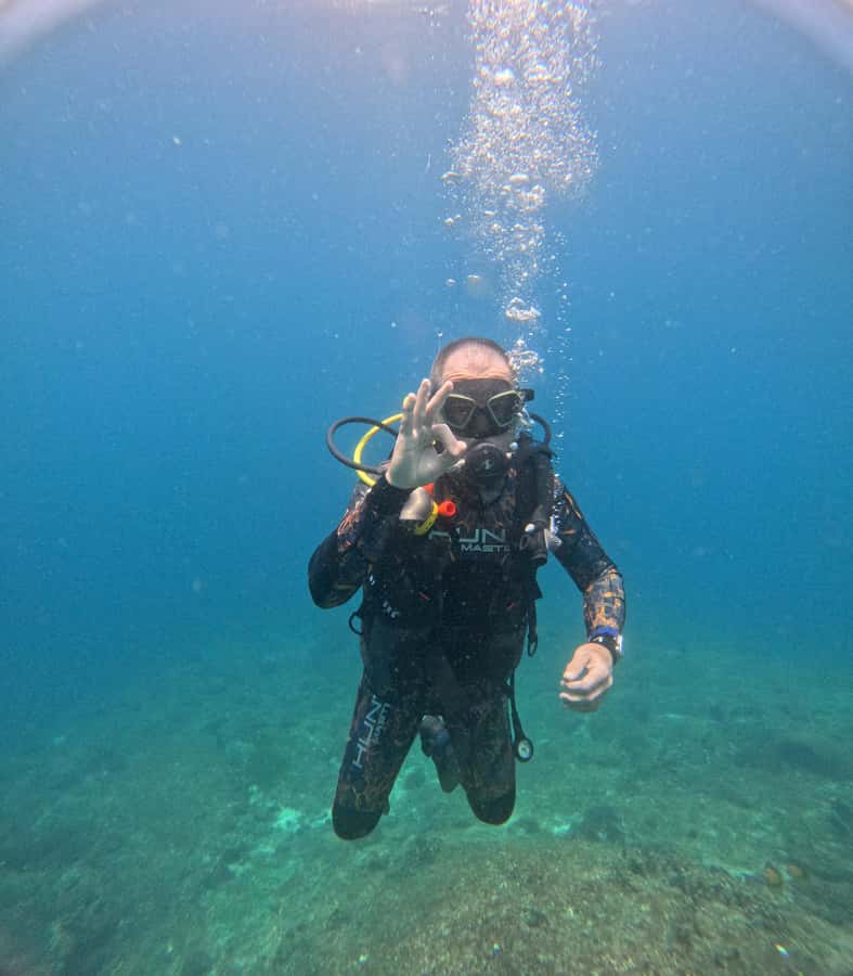 Muscat: Daymaniat Islands Try Scuba Diving - A closer look at the underwater scenery
