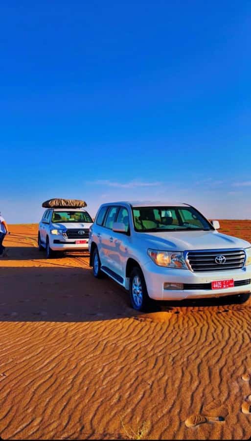 Muscat: Desert Sunset &Wadi Bnai Khalid Full-Day Tour+Lunch - From oasis to Wahiba Sands