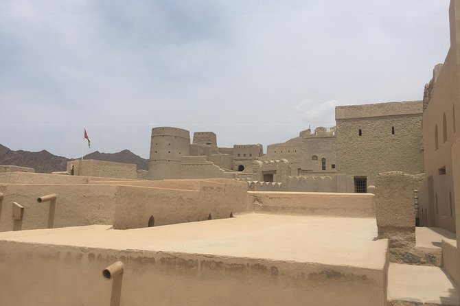 Muscat : Full day private tour to Nizwa - Bahla Fortress and a change of scale