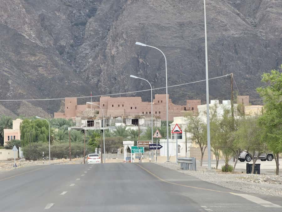 Muscat: full day tour to Nakhal, Rustaq and hot springs - Rustaq: an old capital with farms and hot springs