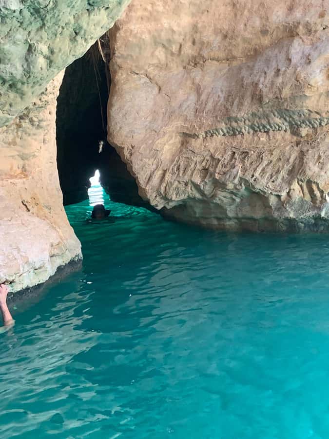 Muscat: Full-Day Wadi Shab & Bimmah Sinkhole Private Tour - Swimming through the wadi and reaching the cave