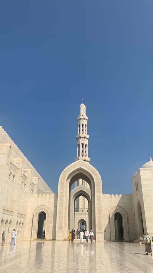 Muscat: Group City Tour with Pickup and Lunch or Dinner - Starting at Sultan Qaboos Grand Mosque