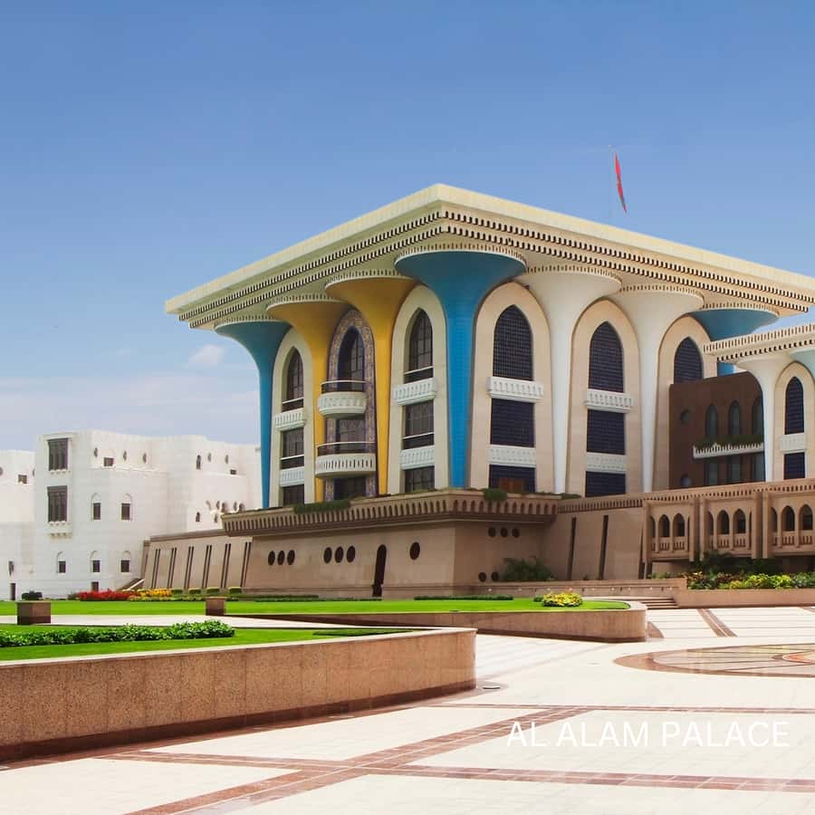 Muscat: Half Day-City Tour - Qurum Beach, karak tea, and a small taste of Oman