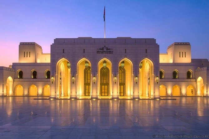 Muscat: Half-Day Muscat Private City Tour With Pickup/ Drop off - Mutrah Fish Market: daily life beside the Corniche
