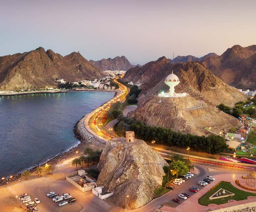 Muscat highlights : Private Muscat City Tour.. - Sultan Qaboos Grand Mosque and the dress code