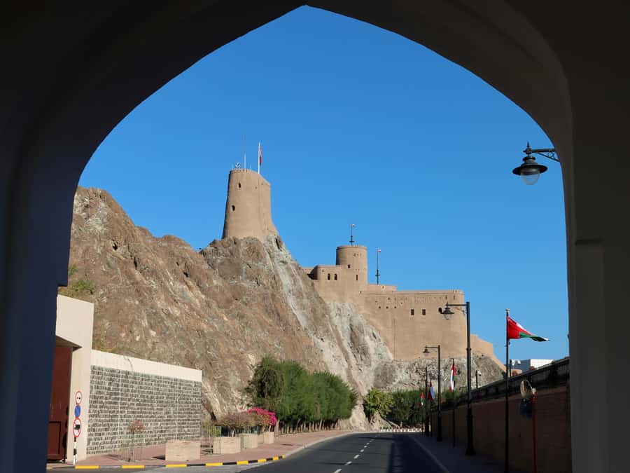 Muscat: Night Tour [ Sightseeing ] - Sunset photographs at Al Alam Palace
