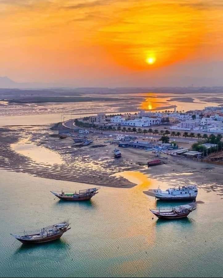 Muscat Oman Grand Canyon, Jebel Shams & Nizwa - Nizwa Fort gives the morning a strong start