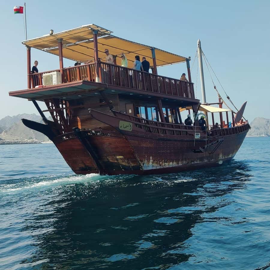 Muscat: Omani Dhow Coastal and Sunset Cruise - The first coastal views: Al Bustan Palace and open water