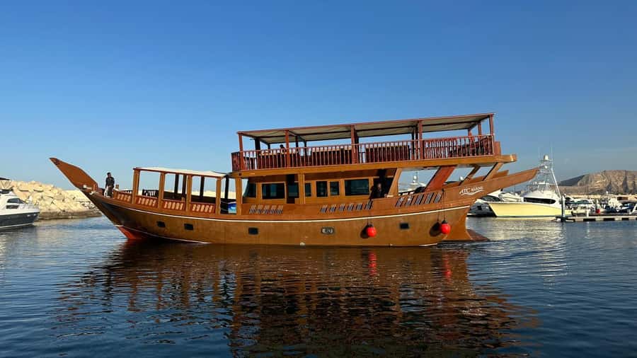 Muscat: Omani Traditional Dhow Sunset Cruise - Why Muscat looks best from the Gulf of Oman