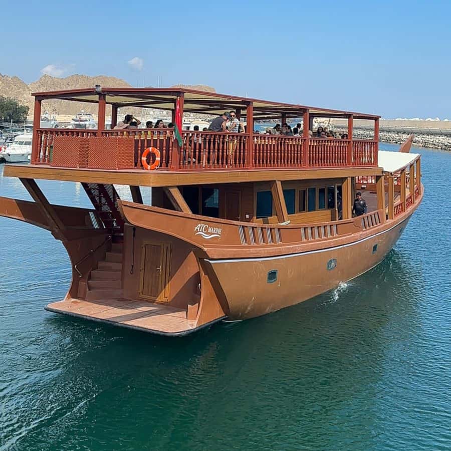 Muscat: Omani Traditional Dhow Sunset Cruise - What the guide adds to the ride