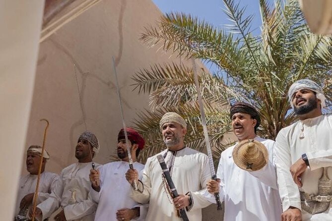 Muscat : Private tour to Nizwa full day - Finding the traditional goods at Nizwa Souq