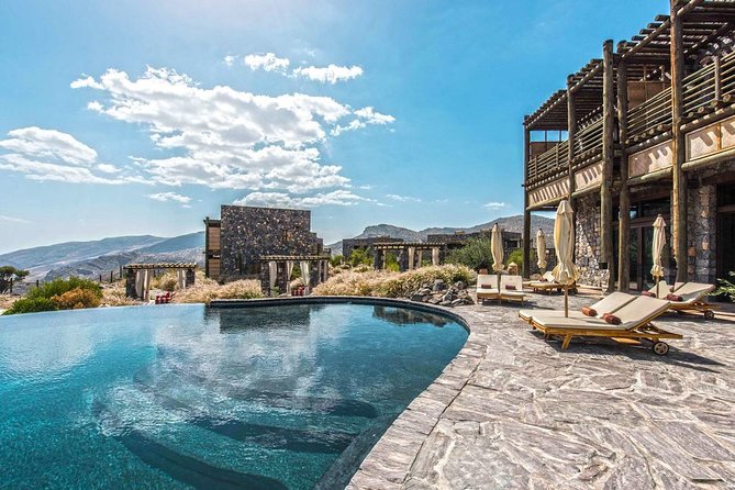 Muscat : Private transfer to and from Jabal Al Akhdar - Reaching Anantara, Alila, and Other Mountain Properties