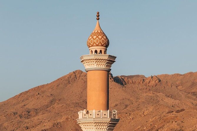 Muscat Shore Excursion: Private Nizwa Day Trip - Clothing, walking, and practical preparation