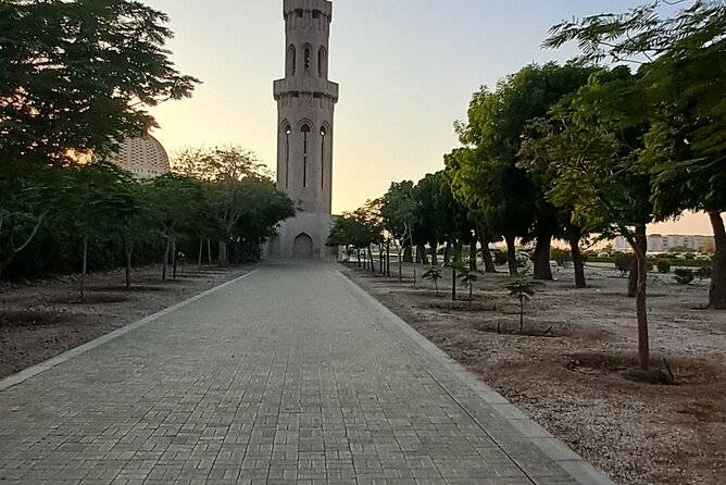 Muscat Tour Half Day - Timing, pickup, and extra costs
