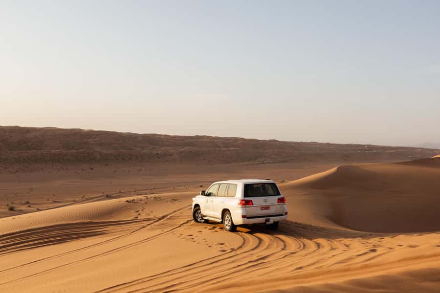 Muscat: Wadi Bani Khalid Oasis & Oman Desert Tour - Key points at a glance