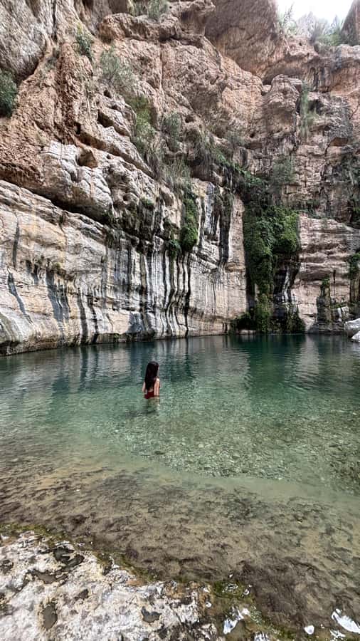 Muscat: Wadi Mibam Private Full Day Tour by 4x4 car - What to pack for a wet, active day