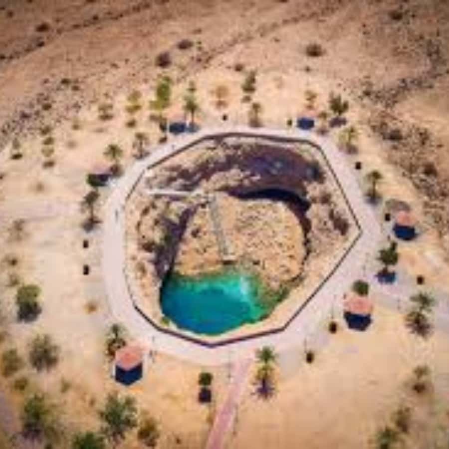 Muscat: Wadi Shab & Bimmah Sinkhole... - Swimming at Wadi Shab