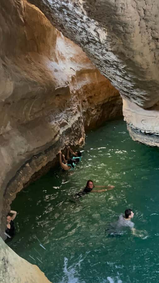 Muscat: Wadi Shab, Romantic Cave and Sinkhole Full-day Trip - Why Wadi Shab is worth the effort