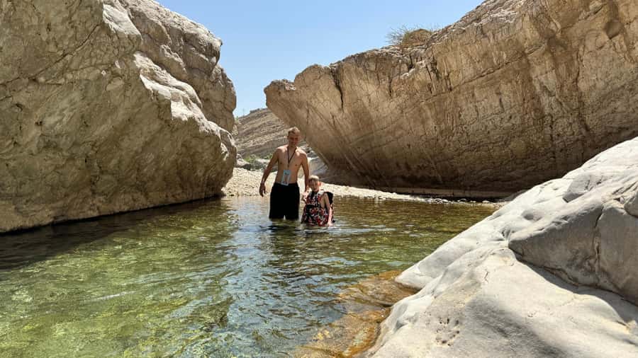Muscat: Wahiba Desert and Wadi Bani Khalid Guided Group Tour - Why This Tour Works for a One-Day Oman Visit