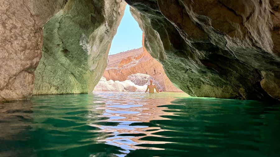 Muscat: Wahiba Desert and Wadi Bani Khalid Guided Group Tour - What the Guides Add to the Day
