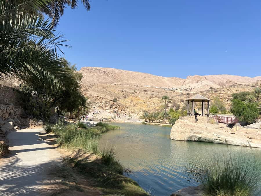 Muscat: Wahiba Sands, Wadi Bani Khalid & Mudayrib Tour - Lunch beside the pools at Wadi Bani Khalid