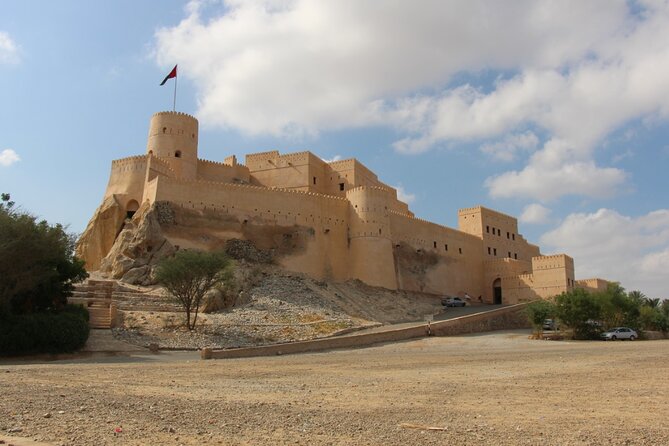 Nakhal Fort-Nakhal Hotspring-Wadi Bani Awf-Bilad Sayt - Private Full Day Tour - Wadi Bani Awf on rough mountain roads