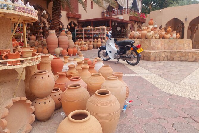 Nizwa and Green Mountain Group Full day tour - The climb to Jebel Akhdar