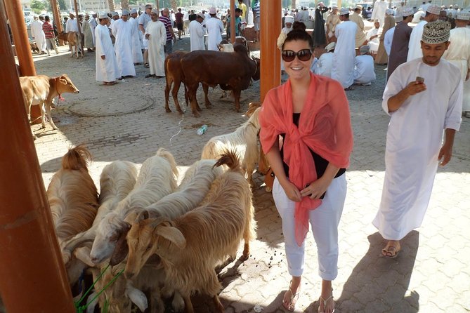 Nizwa Bahla & Jabrin Fort(Muscat tours) as private and custom trip - What the private guide adds