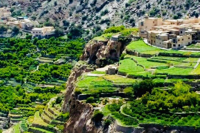 Nizwa Fort-Nizwa Souq-Birkat Al Mouz-Jebel Akhdar - Private Full Day Tour - The road from Muscat to Nizwa