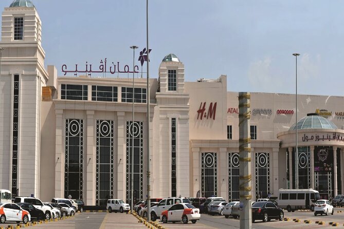 Nizwa Full Day Tour from Muscat with JABREEN fort - Jabreen Fort, the day’s best interior visit