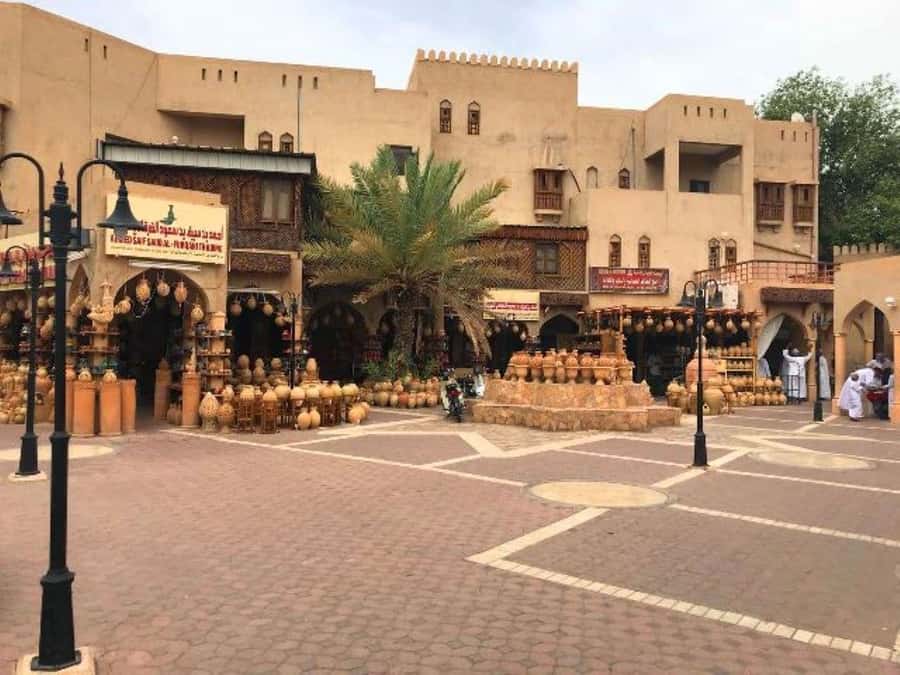 Nizwa Market, Nizwa Fort, Misfat Al Abriyeen, Jabal Shams - Why this 10-hour route works