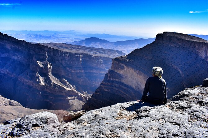 Oman Grand Canyon, Jebel Shams & Nizwa Full Day Tour - One day from Muscat to Oman’s highest mountain