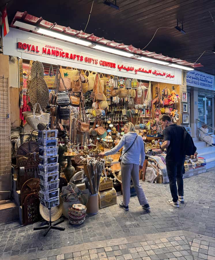 Oman:Group Muscat City Tour With Pick Up & Free Lunch/Dinner - Key points at a glance