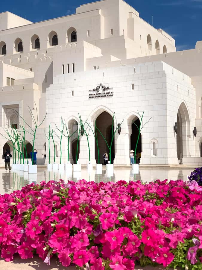 Oman: Private City Tour of Muscat with pick up/drop off - Qurum Beach and the marina: short pauses with a purpose