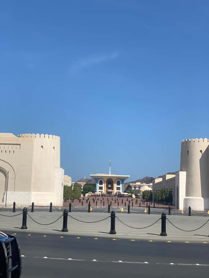 Oman: Private City Tour of Muscat with pick up/drop off - Muttrah Souq: finish with shopping and bargaining