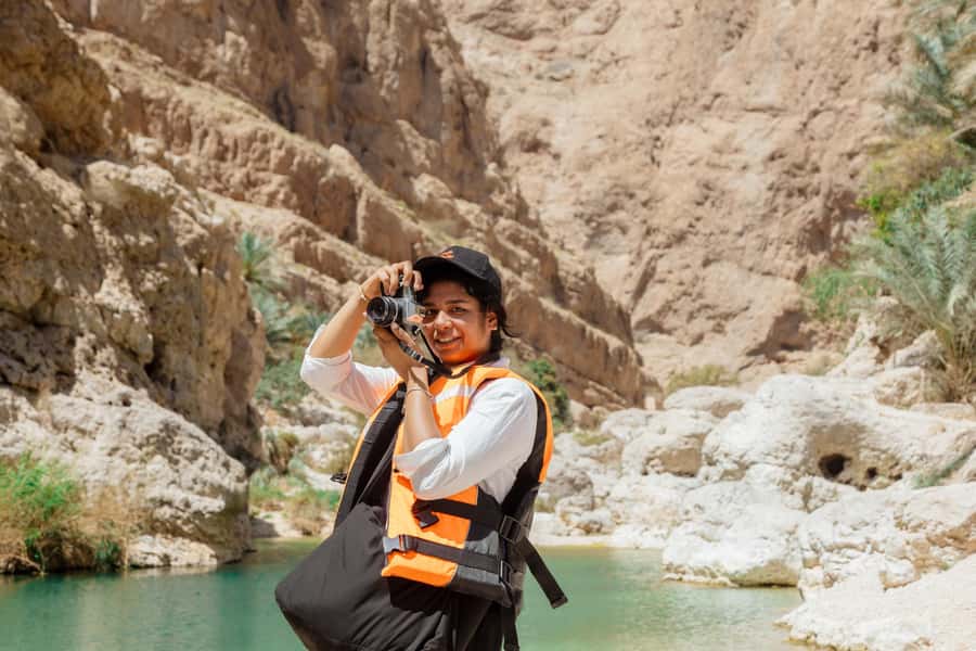 Oman’s Hidden Gems: Wadi Shab & Bimmah Sinkhole - Key points at a glance