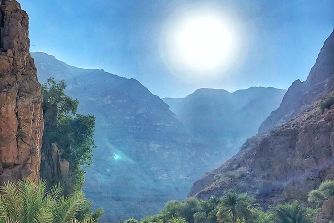 Overnight Desert Tour with Wadi Bani Khalid - Who will enjoy this Oman desert tour?