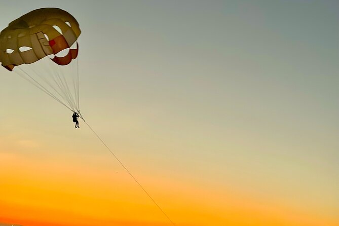 Parasailing tour in Al Mouj Muscat - Rising above Al Mouj Marina