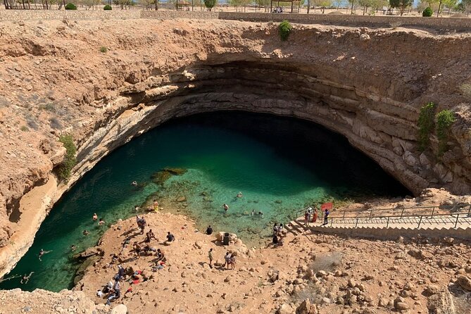 Private 2 Day Wadi Shab and Bimmah Sinkhole Tour - Is $566 per person a fair price?