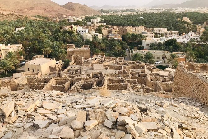 Private Day-Tour in Nizwa and Jebel Akhdar - What the private guide adds